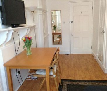 Flat 214 Fulham Palace Road, Fulham W6 9HH - Photo 6