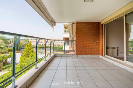 Apartamento de alquiler en Calle Picasso, Somosaguas - Photo 3