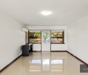 Renovated furnished apartment - Photo 3