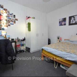 6 Bed Student Properties Hyde Park - Photo 1