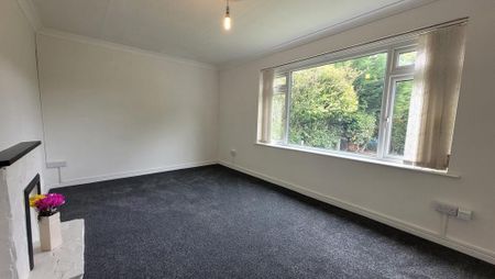 4 bedroom semi-detached house to rent - Photo 3