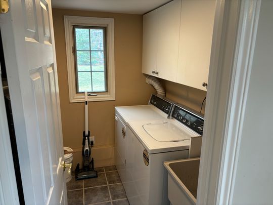 For Lease - 303 OAK Street, Collingwood, Ontario - Photo 1