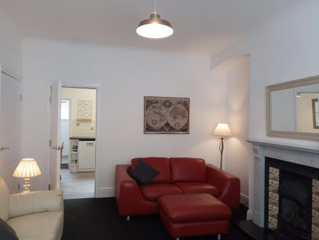 2 bedroom terraced house to rent - Photo 2