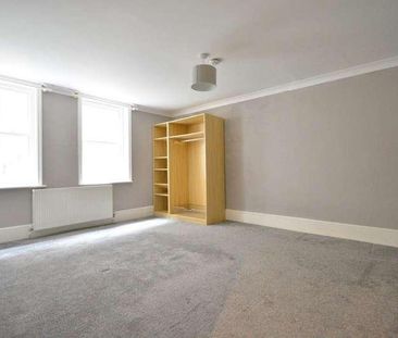 Wellington Crescent, Ramsgate, CT11 - Photo 1