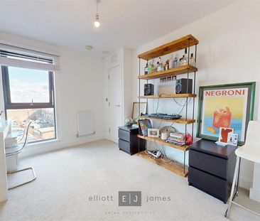 2 bedroom apartment to rent - Photo 5