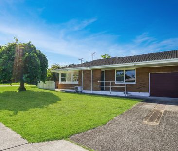 Freshly Painted & Lawns Included - Photo 3