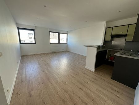 Location Appartement 2 pièces 45m² - Photo 2