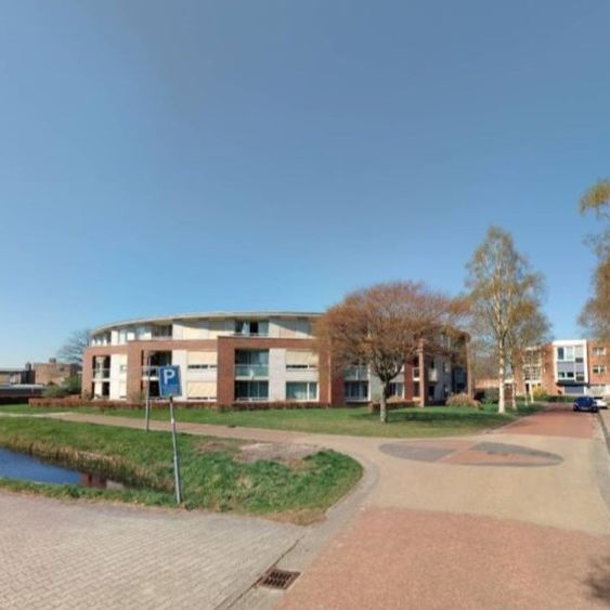 Driemolenhof 18 , Leek - Photo 1
