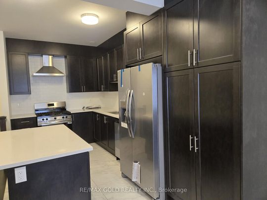 For Lease - 25 Moosehead Drive, Brampton, Ontario - Photo 1