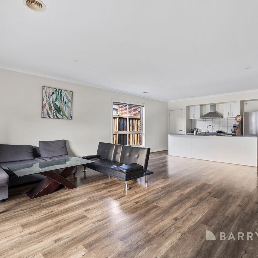 Spacious 4-bedroom + Study home - Photo 1