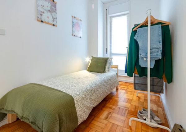 Mieszkanie na wynajem - 180 m² - 1 pokój Porto Porto