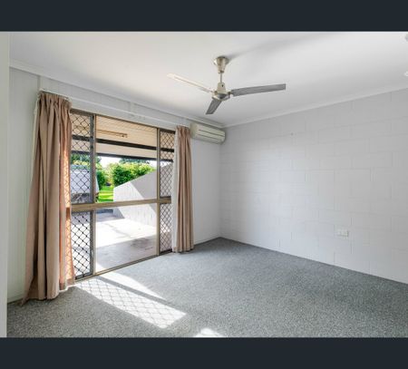 2/20 Atherton Street, Mossman, Qld 4873 - Photo 3