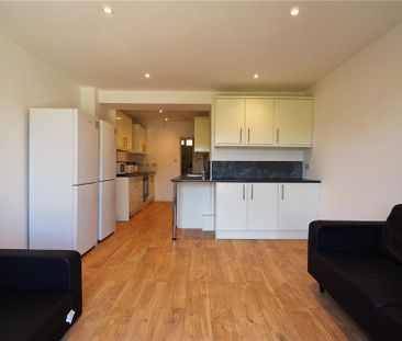 7 bedroom terraced house to rent - Photo 2