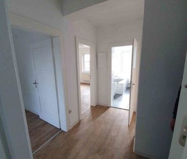 Schöner Wohnen in dieser kuscheligen 3 Zimmer-Wohnung! - Photo 3