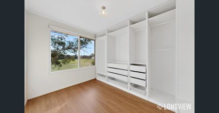 Parkside Lifestyle Appeal with a Leafy Outlook - Photo 4