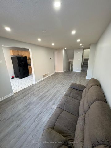 For Lease - 11 Rusthall Way, Brampton, Ontario - Photo 2