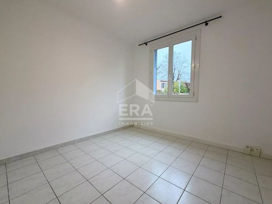 A LOUER 84120 PERTUIS CENTRE VILLE APPARTEMENT TYPE 4 PIECES AVEC CAVE - Photo 1