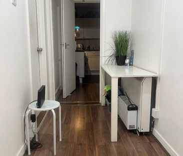 Room in a Shared Flat, Brodick House, E3 - Photo 5