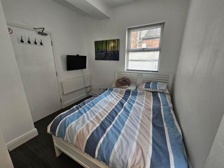 1 bedroom semi-detached house to rent - Photo 5