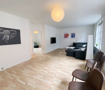 Renoveret og delevenlig 4-værelses lejlighed i Aalborg centrum - Foto 1
