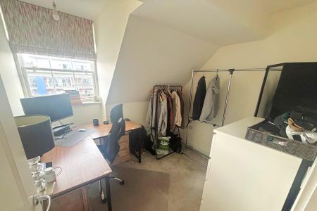 2 bedroom apartment to rent - Photo 3