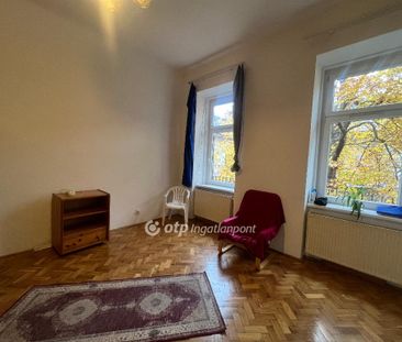 János Pál pápa tér, 1081, Budapest - Fotó 3