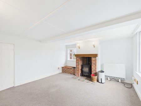 4 bedroom detached house to rent - Photo 3