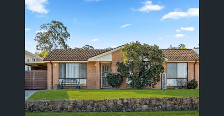 BEAUTIFUL FAMILY HOME + BEST LOCATION! - Photo 4