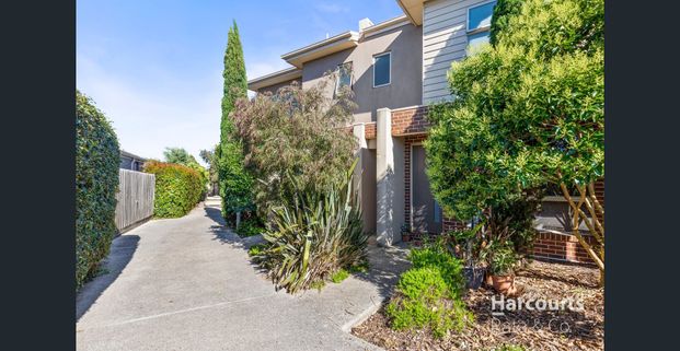 Modern 2-bedroom home! - Photo 1