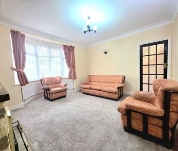 3 bedroom semi-detached house to rent - Photo 2