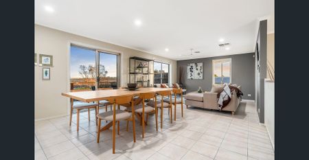 PANORAMIC BAY VIEWS - Photo 2