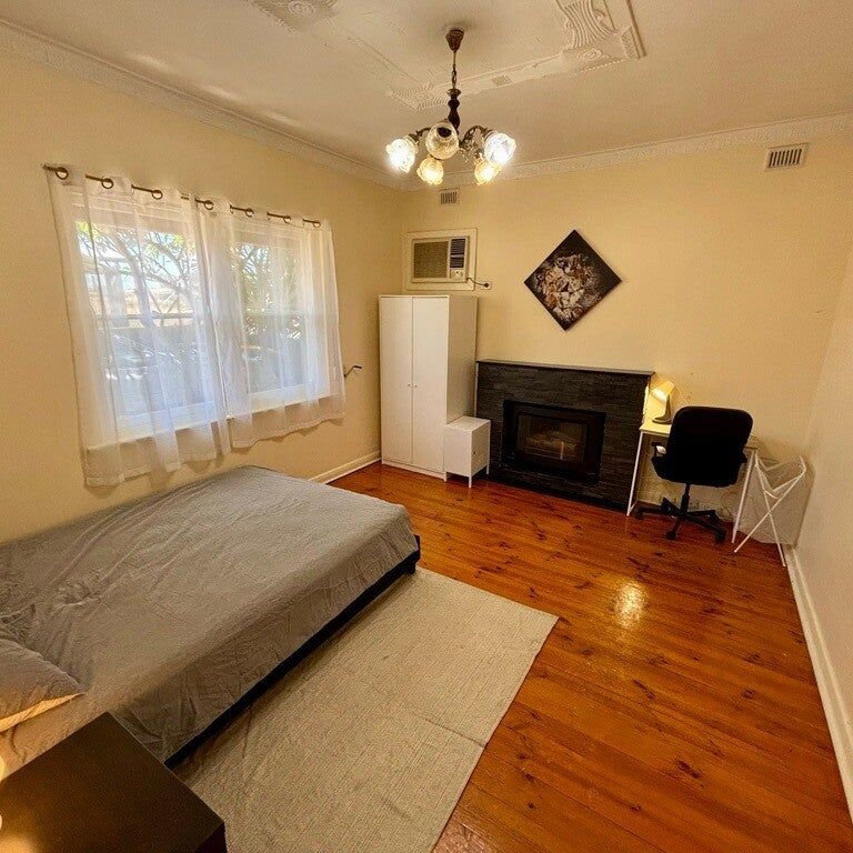 Croydon Park - Photo 1