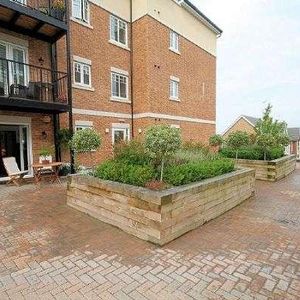 Casel Court, Brightwen Grove, Stanmore, Middlesex, HA7 - Photo 2