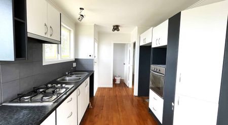 3 bedrooms 1 bathroom WATER INCLUSIVE - Photo 4