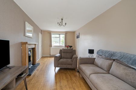 3 bed semi-detached house to rent in Hobs Moat Road, Solihull, B92 - Photo 2