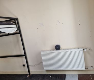 Per direct beschikbaar voor student: studio met tuin gelegen bij Br... - Foto 2