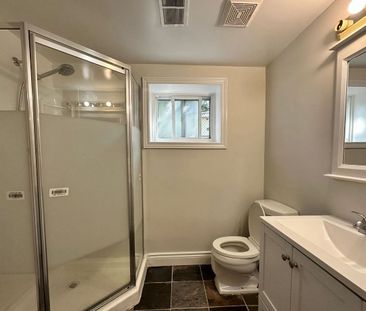 For Lease - 2406 Ventura Drive, Oakville, Ontario - Photo 5