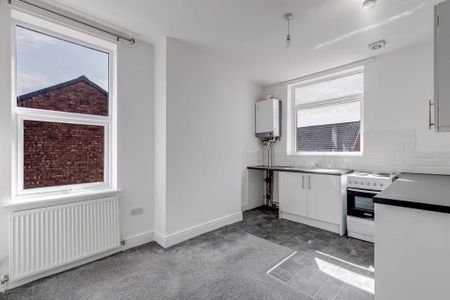 2 bedroom apartment to rent - Photo 2