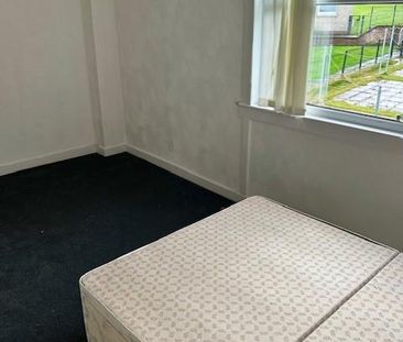 2 bedroom maisonette to rent - Photo 4