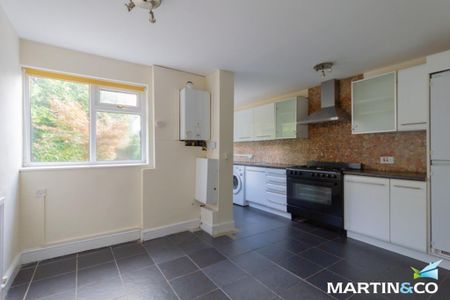 3 bedroom semi-detached house to rent - Photo 4