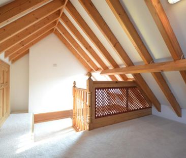 3 bedroom barn conversion to rent - Photo 1