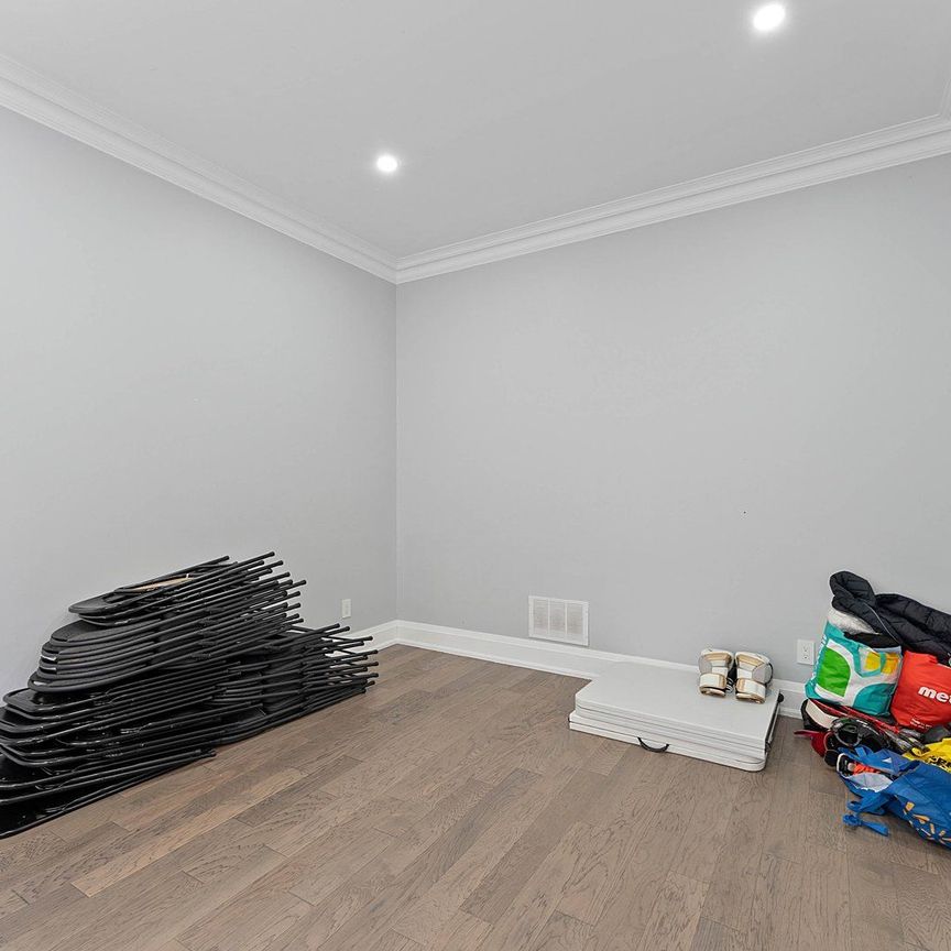 For Lease - 6074 9 Highway, Mono, Ontario - Photo 1