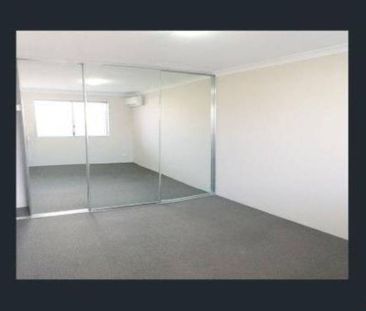 17 Darius Drive, KWINANA TOWN CENTRE WA 6167 - Photo 3