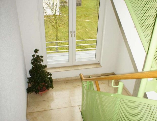 EBK Abkauf mögl. ! 1.OG - Bad mit Fenster -großer Balkon !!! frei ab 1.5.25 - Photo 1