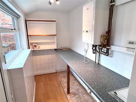 2 bedroom terraced house to rent - Photo 5