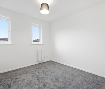 2 bedroom semi-detached house to rent - Photo 5