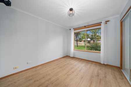 Cute and Comfortable Home in Tranquil Setting - Photo 3