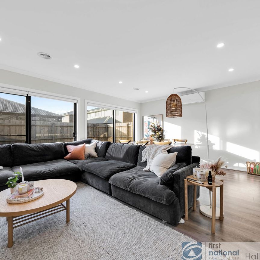 4 Semilla Street, Clyde North - Photo 1