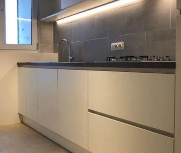 Appartement te huur in Antwerpen voor € 840 met 2 slaapkamers - Photo 3