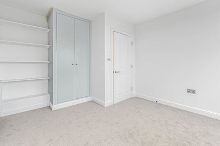 Portland Road, London, SE25 - Photo 2